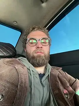 Bear bear  online show from 05/02/26, 02:44