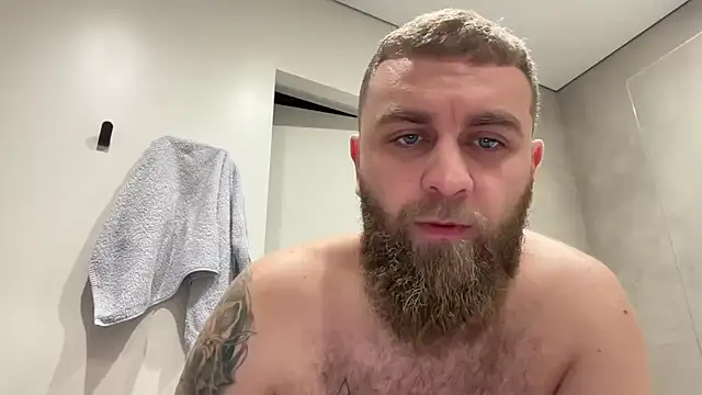 Bear bear  online show from 11/08/25, 09:24