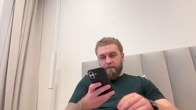 Bear bear  online show from 03/11/26, 02:11