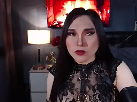 QueenMariaHard online show from 11/11/25, 01:06