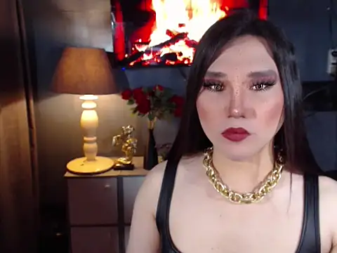 QueenMariaHard online show from 12/14/25, 11:38