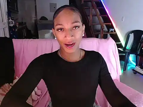 Snapshot of samy_doll chatting on 07/10/26, 05:07 samy doll online show from 07/10/26, 05:07