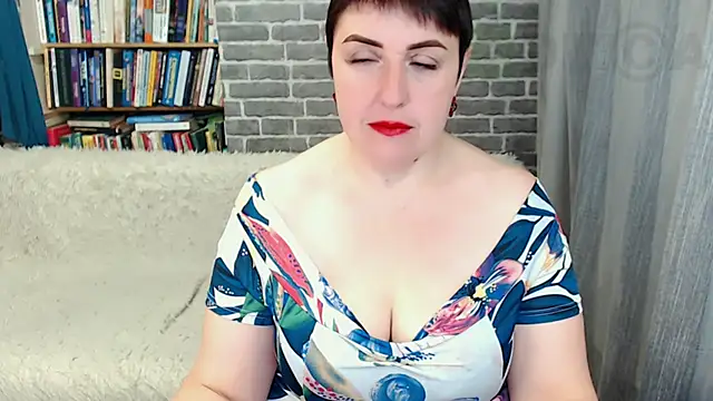 Rainbow lady online show from 11/26/25, 02:22