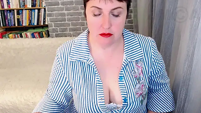 Rainbow lady online show from 10/27/25, 07:31