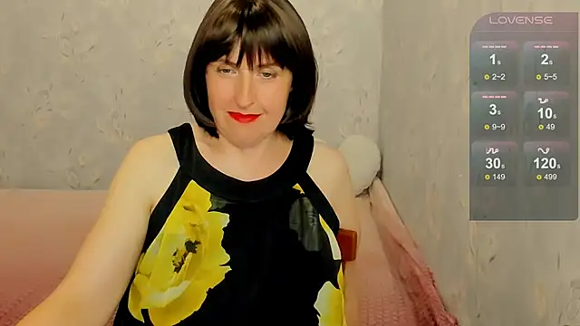 Snapshot of Rainbow_lady chatting on 06/16/26, 10:04 Rainbow lady online show from 06/16/26, 10:04