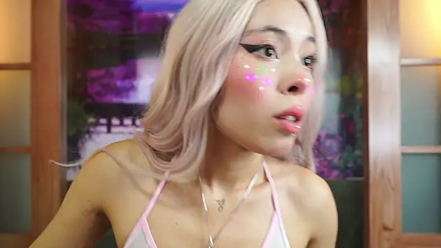 Snapshot of miss__maria chatting on 10/15/25, 06:05 miss maria online show from 10/15/25, 06:05