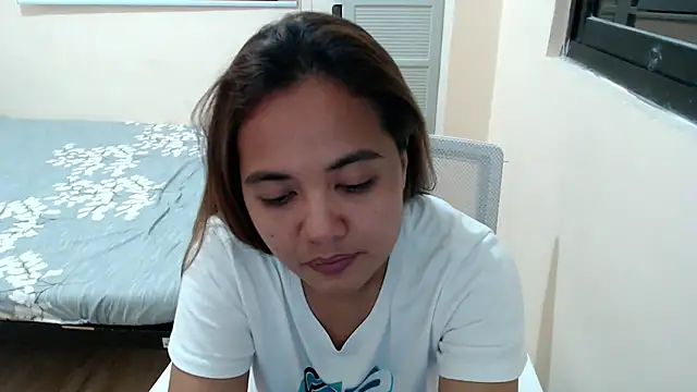 Snapshot of xTheLastVIRGINx chatting on 09/14/25, 04:29 xTheLastVIRGINx online show from 09/14/25, 04:29