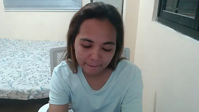 Snapshot of xTheLastVIRGINx chatting on 10/05/25, 04:53 xTheLastVIRGINx online show from 10/05/25, 04:53