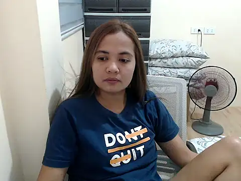 xTheLastVIRGINx online show from 04/23/26, 01:24