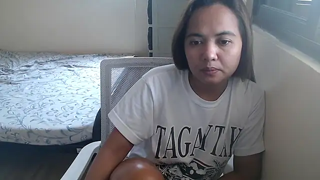 Snapshot of xTheLastVIRGINx chatting on 09/27/25, 04:29 xTheLastVIRGINx online show from 09/27/25, 04:29