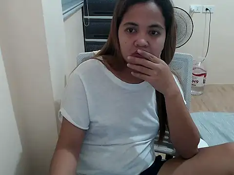 xTheLastVIRGINx online show from 12/19/25, 03:47