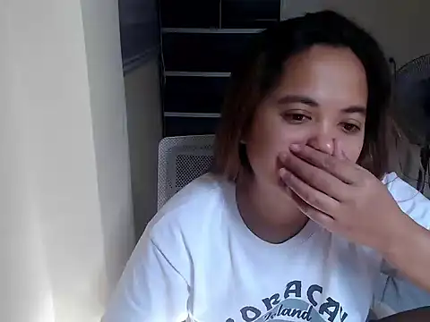 xTheLastVIRGINx online show from 02/18/26, 06:11