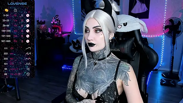 RachelQueen  online show from 11/04/25, 10:41