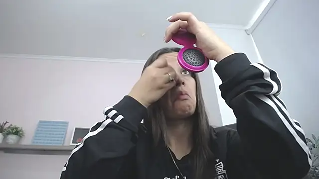  juliana rios online show from 11/08/25, 07:28