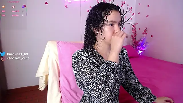 Snapshot of Karolina_1 chatting on 09/26/25, 01:40 Karolina 1 online show from 09/26/25, 01:40