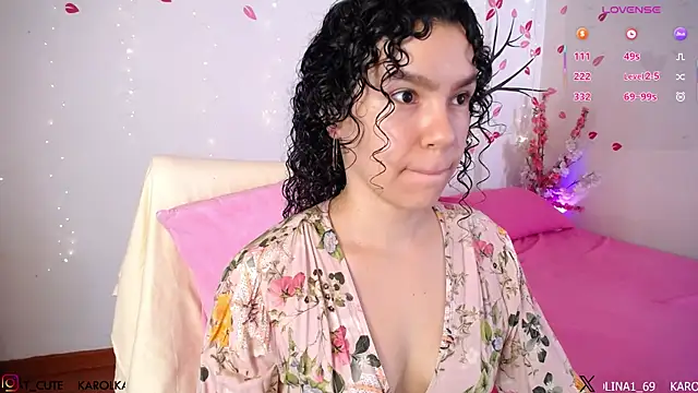 Snapshot of Karolina_1 chatting on 04/20/26, 02:07 Karolina 1 online show from 04/20/26, 02:07