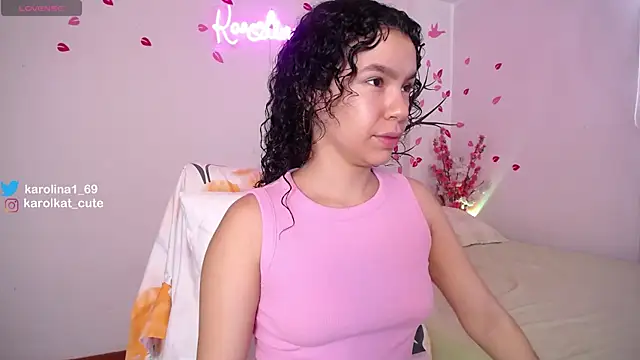 Karolina 1 online show from 11/04/25, 01:48