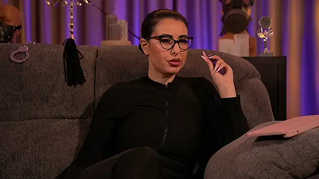 kelly kent online show from 03/07/25, 01:20