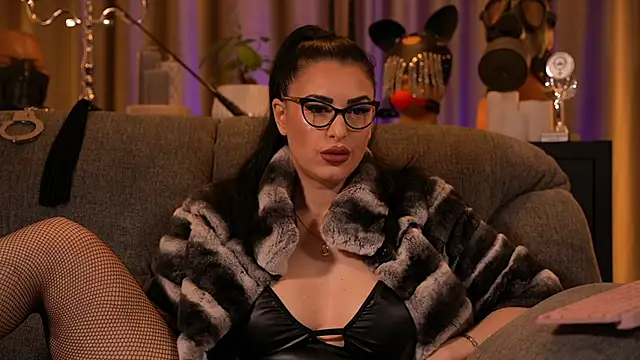 kelly kent online show from 11/08/25, 12:25