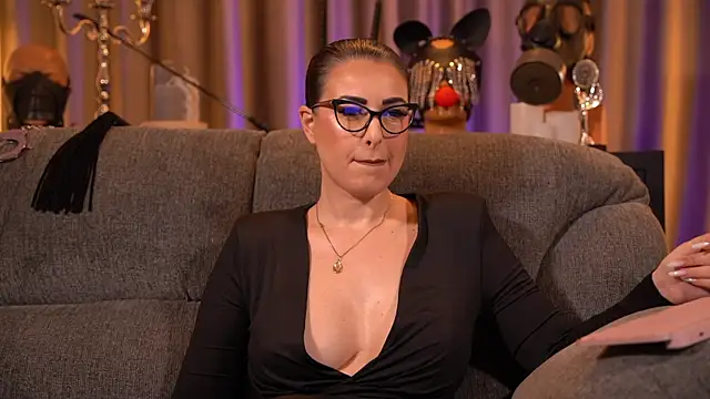 kelly kent online show from 12/20/25, 12:02