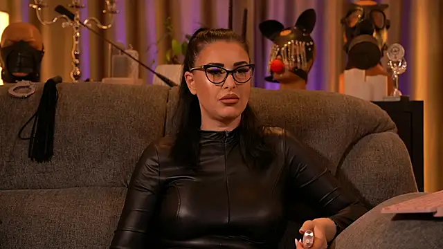 kelly kent online show from 11/21/25, 09:03