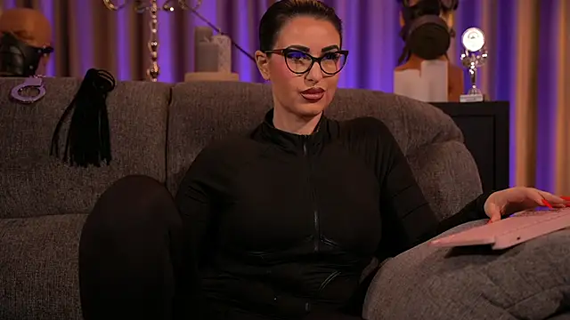 kelly kent online show from 03/03/25, 04:43