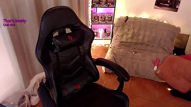 Emmy Ruiz online show from 02/16/26, 02:32