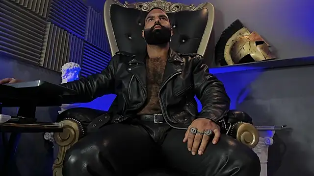 Snapshot of BeardAndrew chatting on 12/05/25, 04:16 BeardAndrew online show from 12/05/25, 04:16