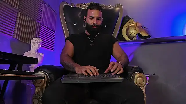 Snapshot of BeardAndrew chatting on 11/06/25, 03:21 BeardAndrew online show from 11/06/25, 03:21