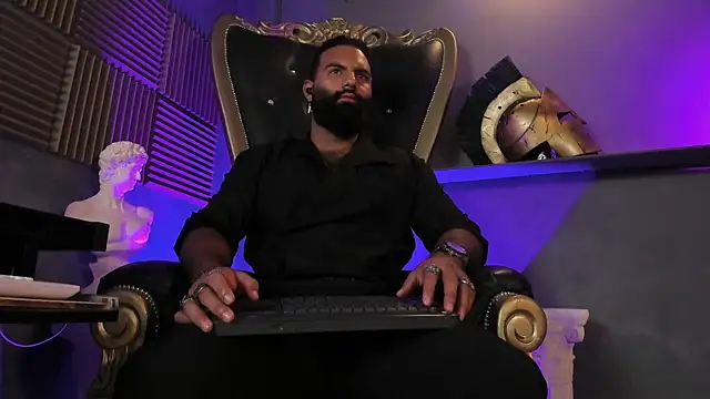 Snapshot of BeardAndrew chatting on 10/12/25, 06:15 BeardAndrew online show from 10/12/25, 06:15