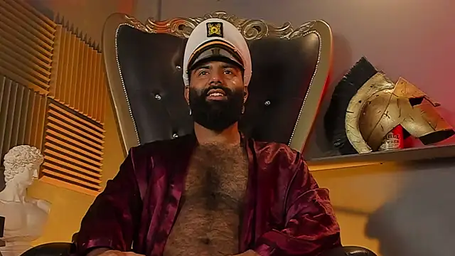 Snapshot of BeardAndrew chatting on 10/25/25, 01:16 BeardAndrew online show from 10/25/25, 01:16