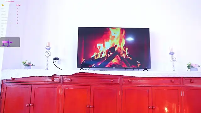 lara giraldo online show from 09/28/25, 05:31