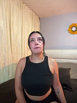 Snapshot of Freyja_soh chatting on 07/04/26, 03:38 Freyja soh online show from 07/04/26, 03:38