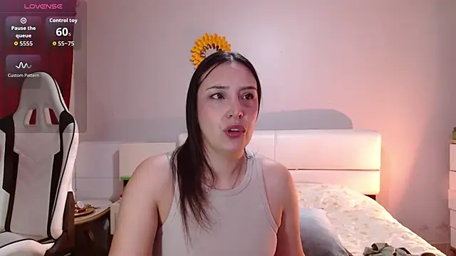 Freyja soh online show from 11/19/25, 10:43