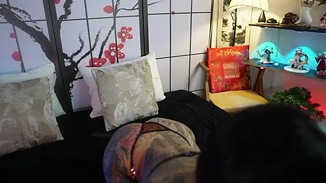 Scarlett collins02 online show from 04/17/26, 01:19