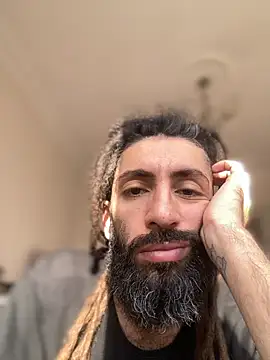 Addicted Avocado online show from 12/04/25, 12:15