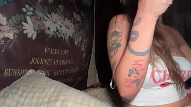 Claire Brooke online show from 05/06/26, 07:40