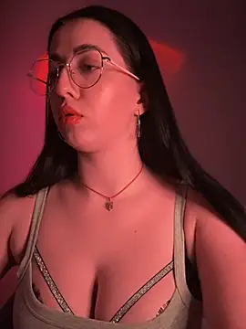 Emylia online show from 02/25/25, 07:38
