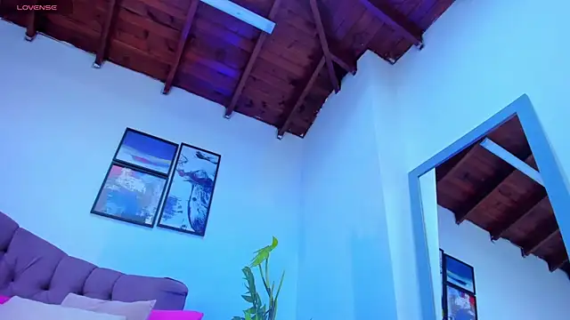 Snapshot of Gretta_Queen chatting on 03/18/25, 10:15 Gretta Queen online show from 03/18/25, 10:15