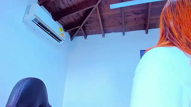 Snapshot of Gretta_Queen chatting on 10/13/25, 05:03 Gretta Queen online show from 10/13/25, 05:03