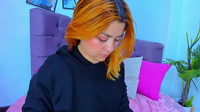 Snapshot of Gretta_Queen chatting on 09/23/25, 06:15 Gretta Queen online show from 09/23/25, 06:15