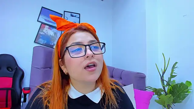 Snapshot of Gretta_Queen chatting on 10/03/25, 04:19 Gretta Queen online show from 10/03/25, 04:19