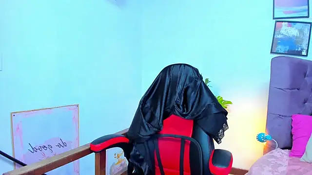 Snapshot of Gretta_Queen chatting on 11/30/25, 05:58 Gretta Queen online show from 11/30/25, 05:58