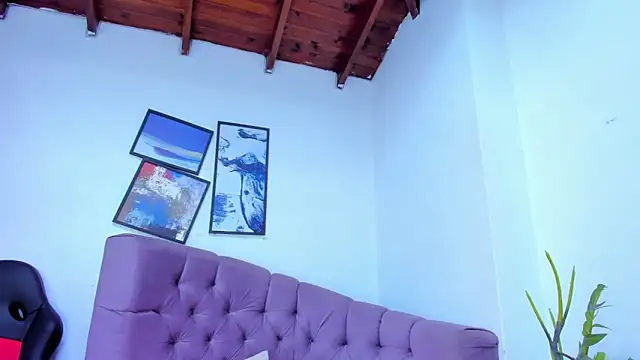 Snapshot of Gretta_Queen chatting on 10/05/25, 03:47 Gretta Queen online show from 10/05/25, 03:47