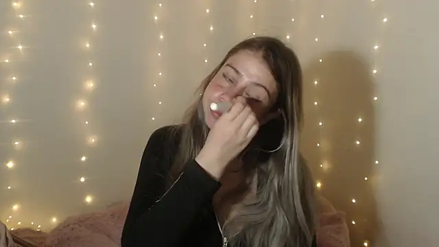 SweetSofty online show from 02/16/26, 09:45