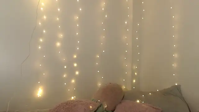 Snapshot of SweetSofty chatting on 04/19/26, 01:34 SweetSofty online show from 04/19/26, 01:34