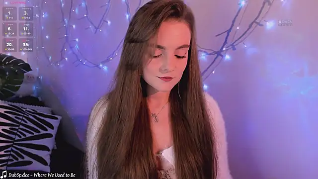 xwiuiwx online show from 10/07/25, 01:01