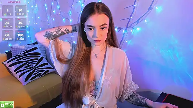 xwiuiwx online show from 02/12/25, 04:55