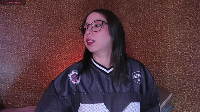 Apartment28 online show from 06/01/26, 02:12
