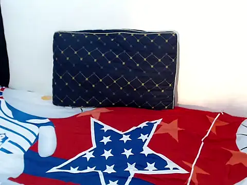 Snapshot of imyours-chenxx chatting on 11/28/25, 06:02 imyours-chenxx online show from 11/28/25, 06:02